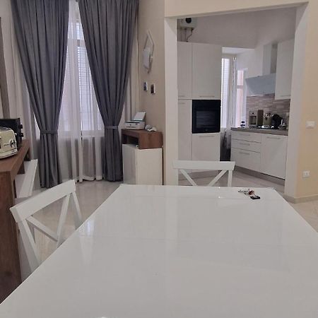 Appartamento B&B La Dimora Di Parthenope 那不勒斯 外观 照片